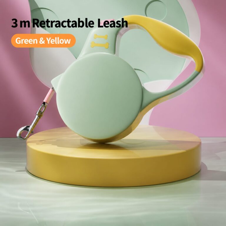 Retractable dog leash option: Green & Yellow